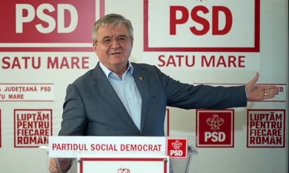 Mircea Govor în timpul conferinței de presă