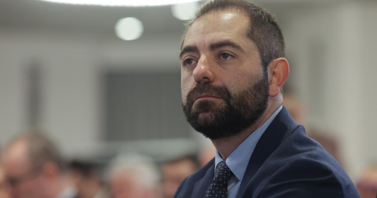 Discuții politice despre legea salarizării în România