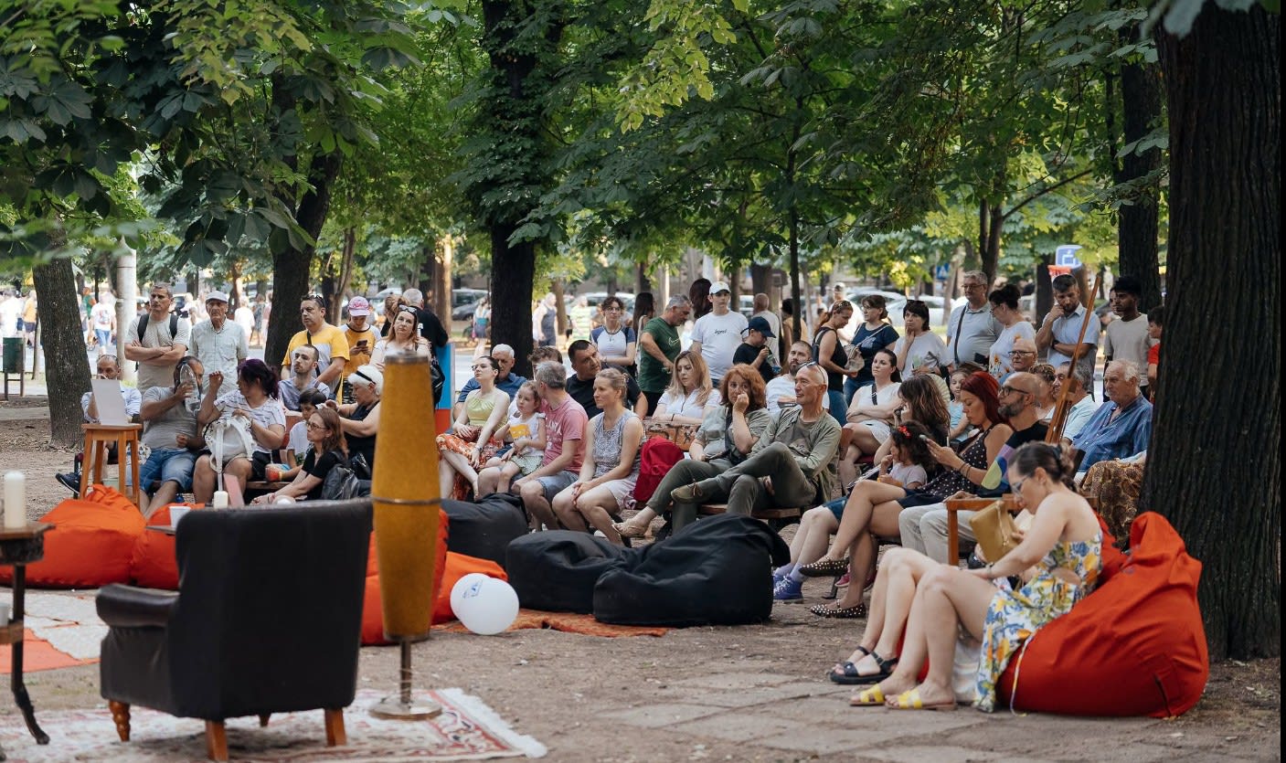 Spectacol muzical în aer liber în Ploiești, evenimente culturale și auto Spectacol muzical în aer liber în Ploiești, evenimente culturale și auto
