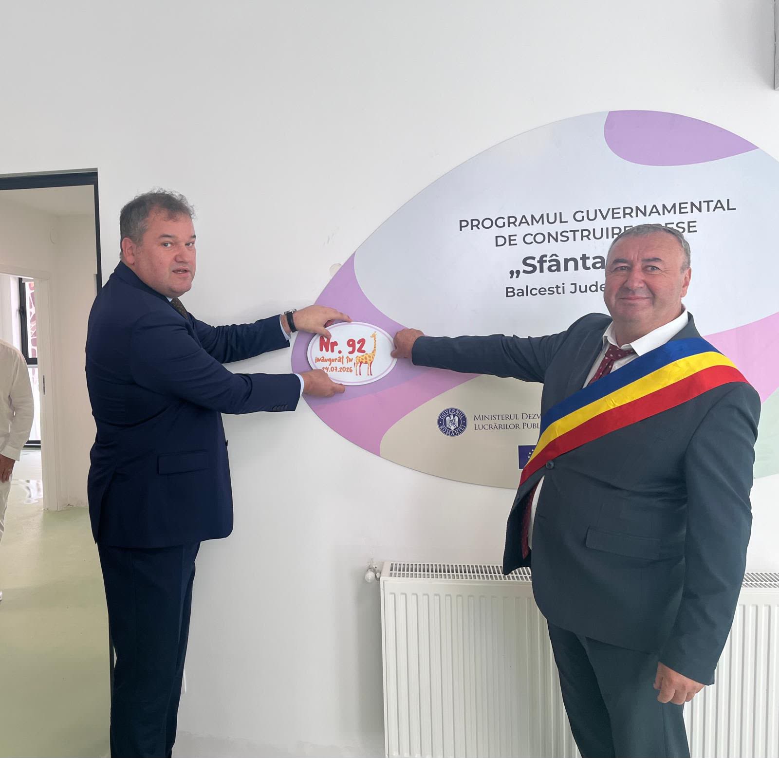 Clădire modernă de creșă în Bălcești, județul Vâlcea Clădire modernă de creșă în Bălcești, județul Vâlcea