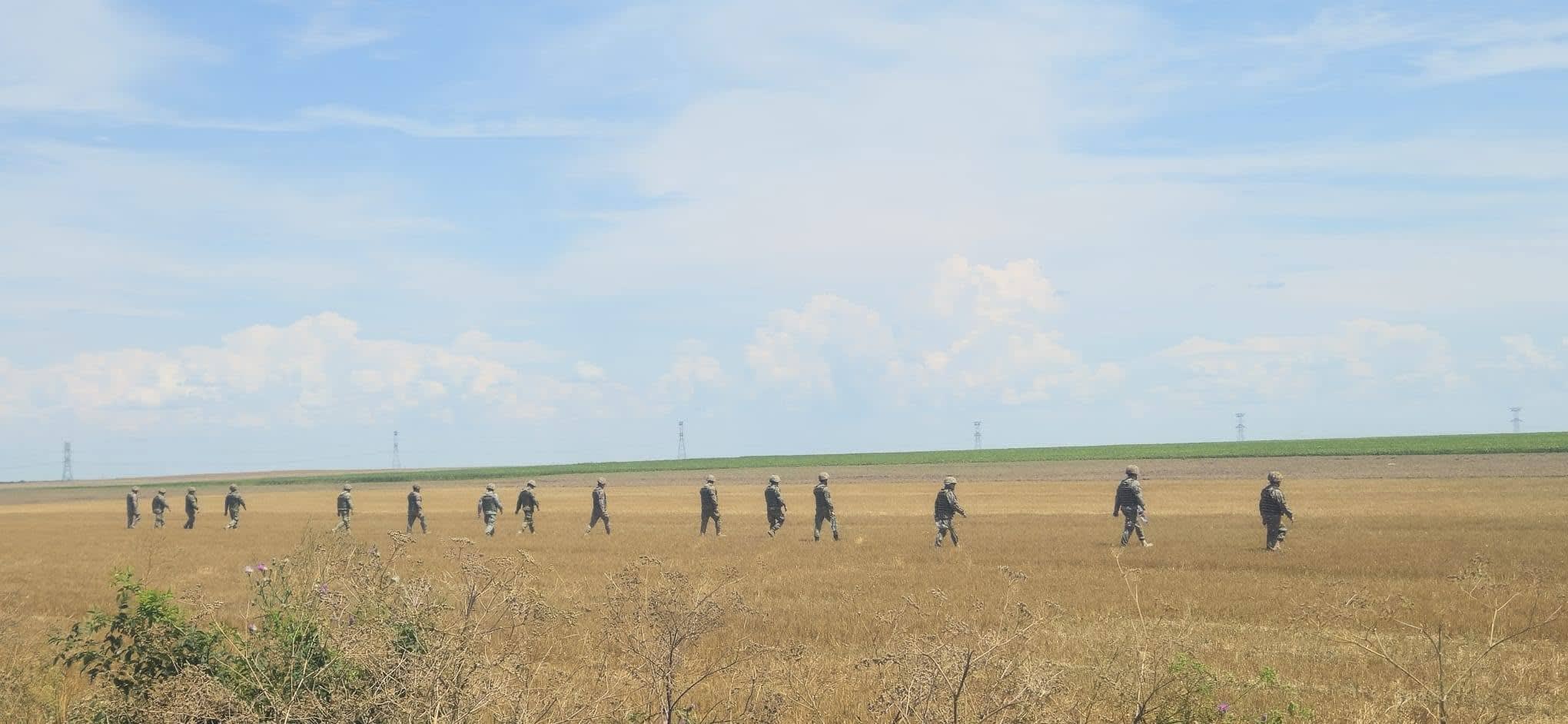 Dronă doborâtă în zona Padina, Buzău, cu avioane deasupra cerului