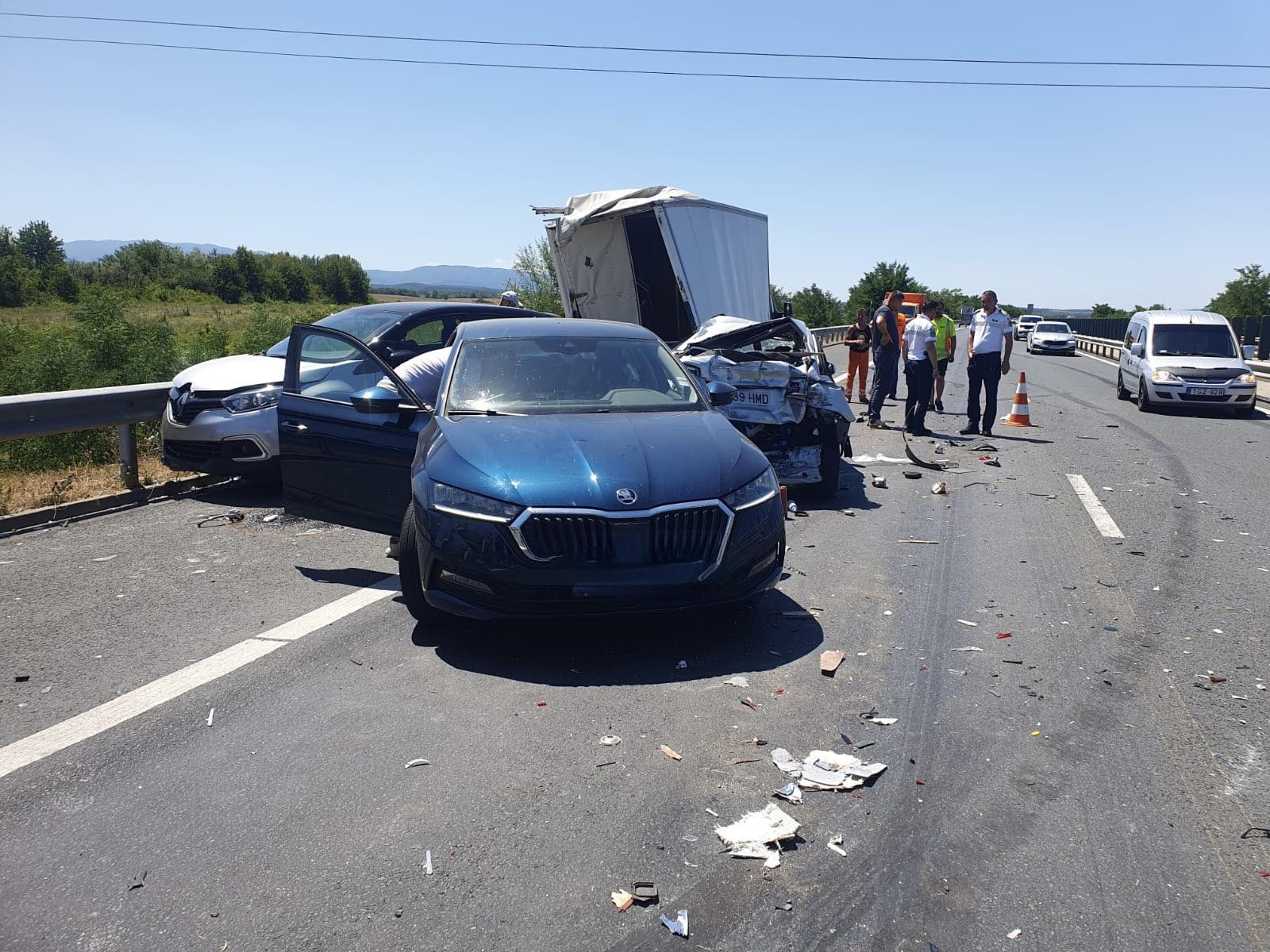 Pompieri în acțiune la accident pe A1 în Timiș