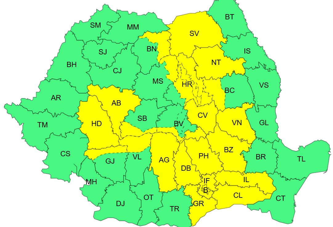 Vânt puternic și ploi torențiale peste munții din Brașov