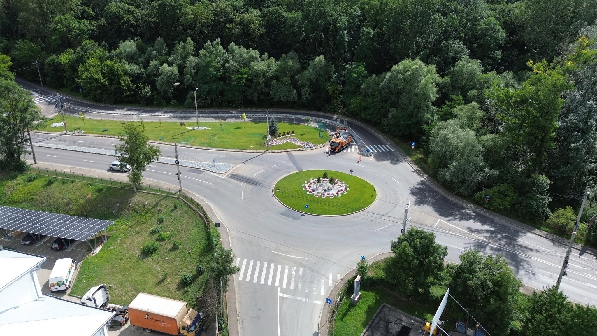 Sens giratoriu modernizat în Suceava