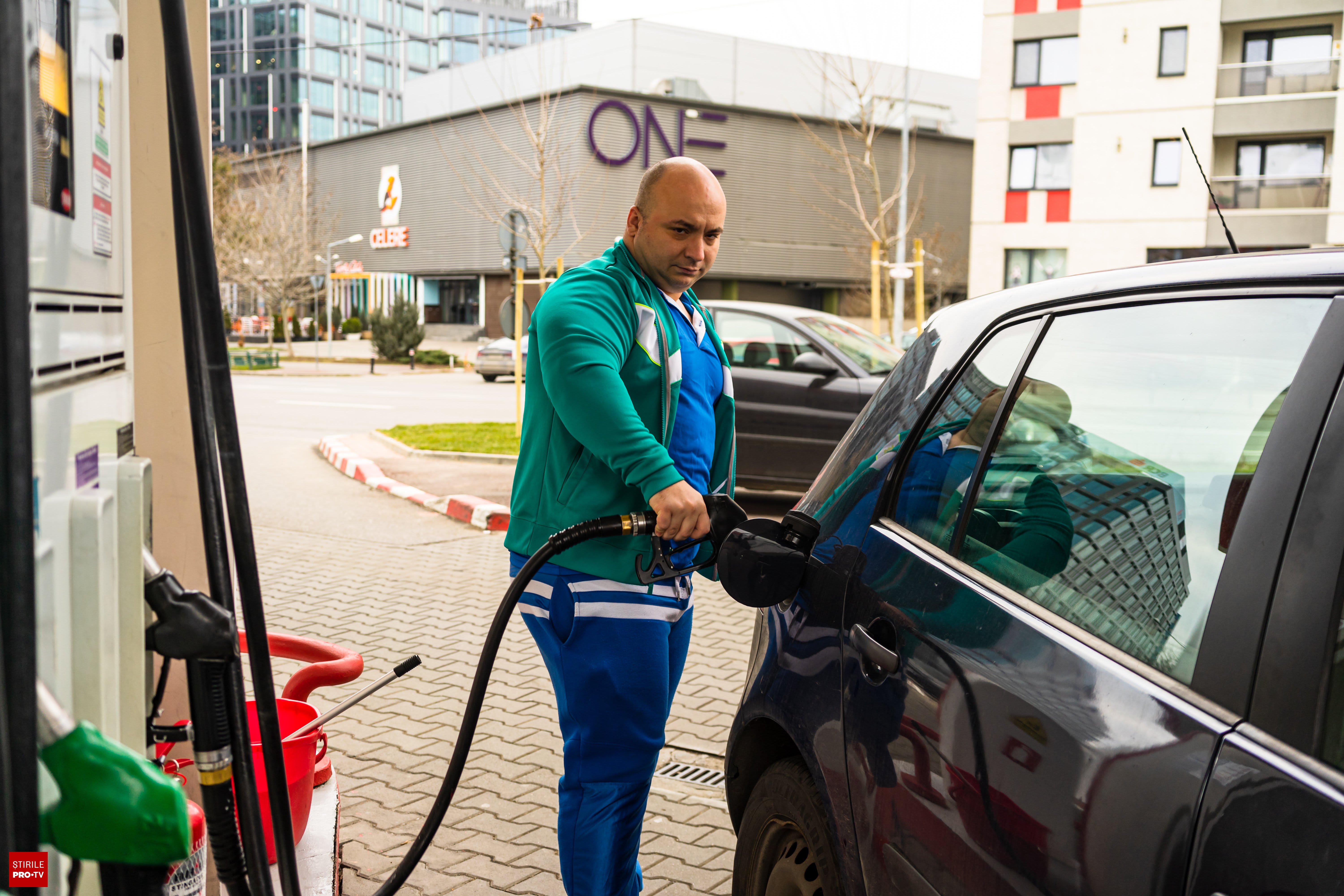 Depozit de carburanți în România, camioane și vagoane cisternă