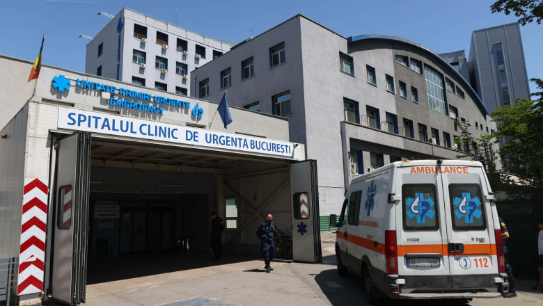 Clădirea Spitalului Floreasca din București, exterior