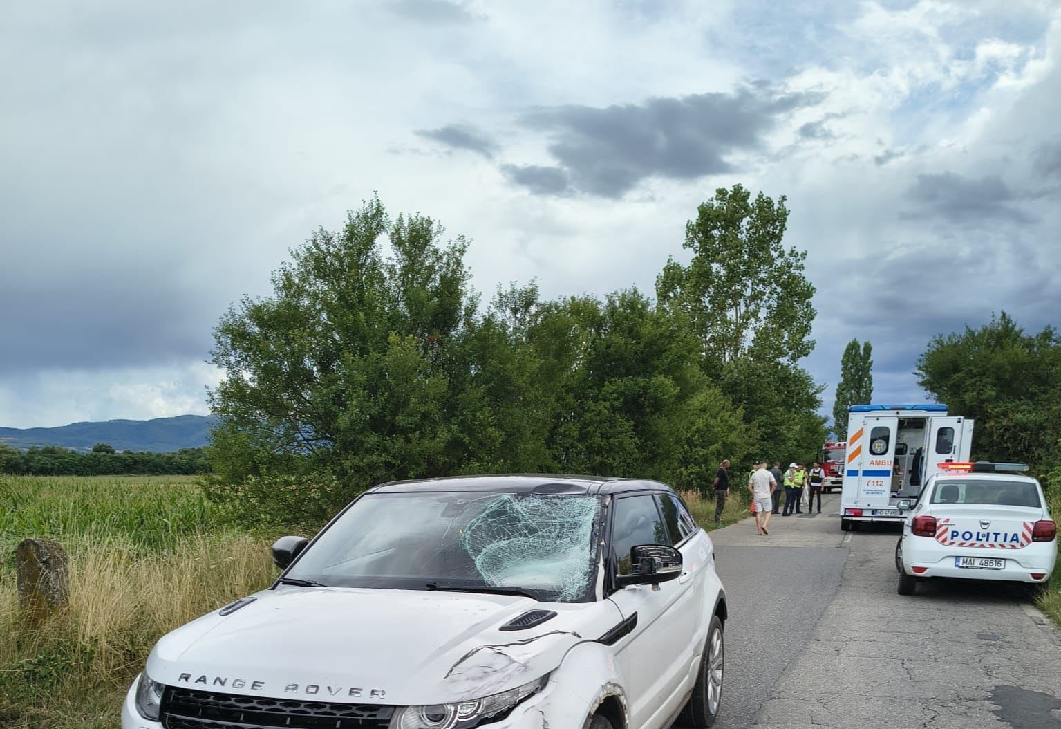 Accident rutier cu bicicliști și autoturism în Hunedoara