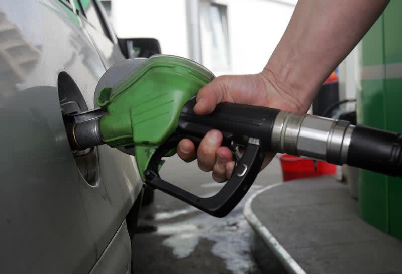 Pompa de carburanți cu prețuri în România, benzină și motorină Pompa de carburanți cu prețuri în România, benzină și motorină