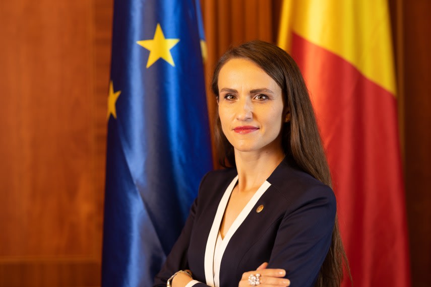 Ofițeri NATO și forțe române în monitorizare la frontieră Ofițeri NATO și forțe române în monitorizare la frontieră