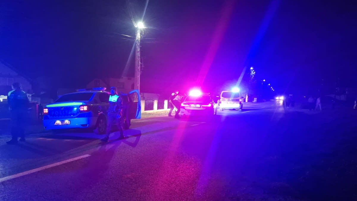 Polițist român în uniformă la un control rutier
