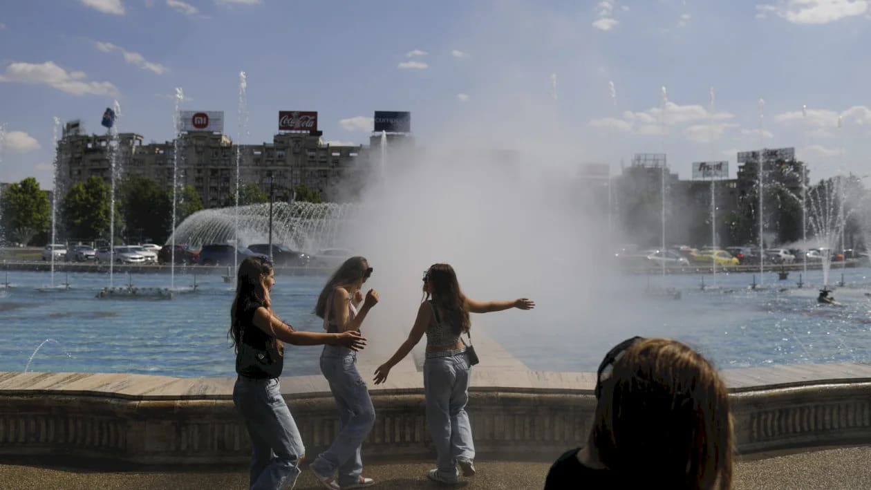 Vânt și temperaturi ridicate în București, cer senin, vară