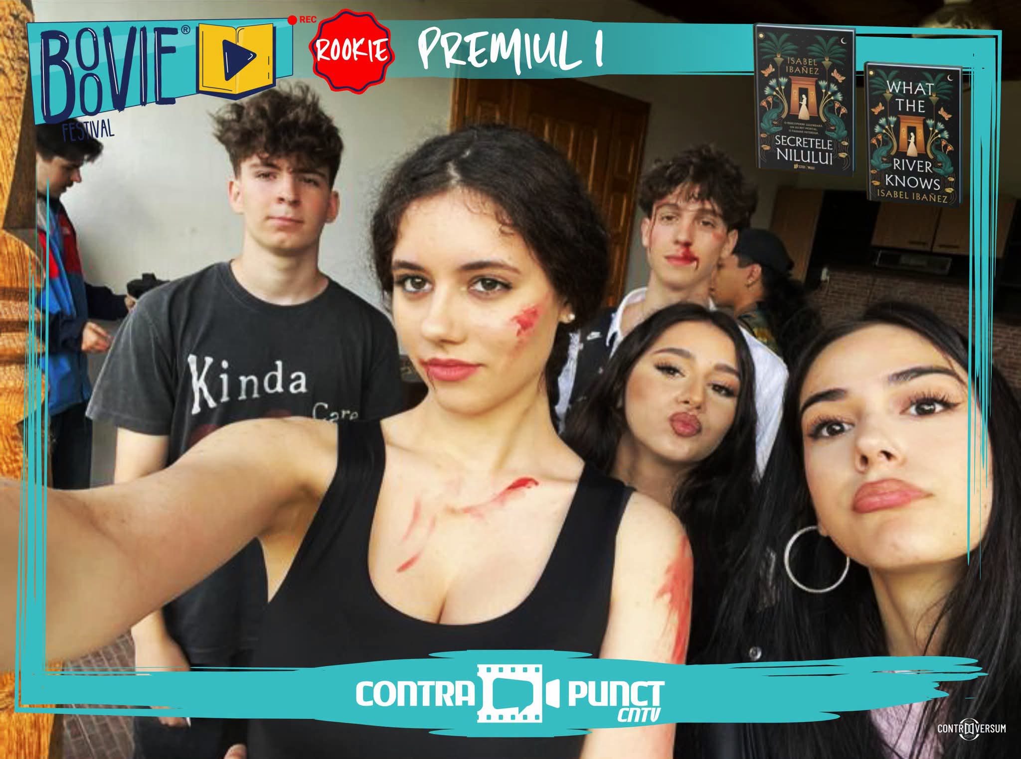 Elevi din Târgu Jiu primind premiul la festivalul Boovie 2026
