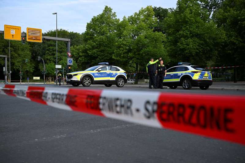 Poliție germană în acțiune la Berlin după atacul cu vehicul