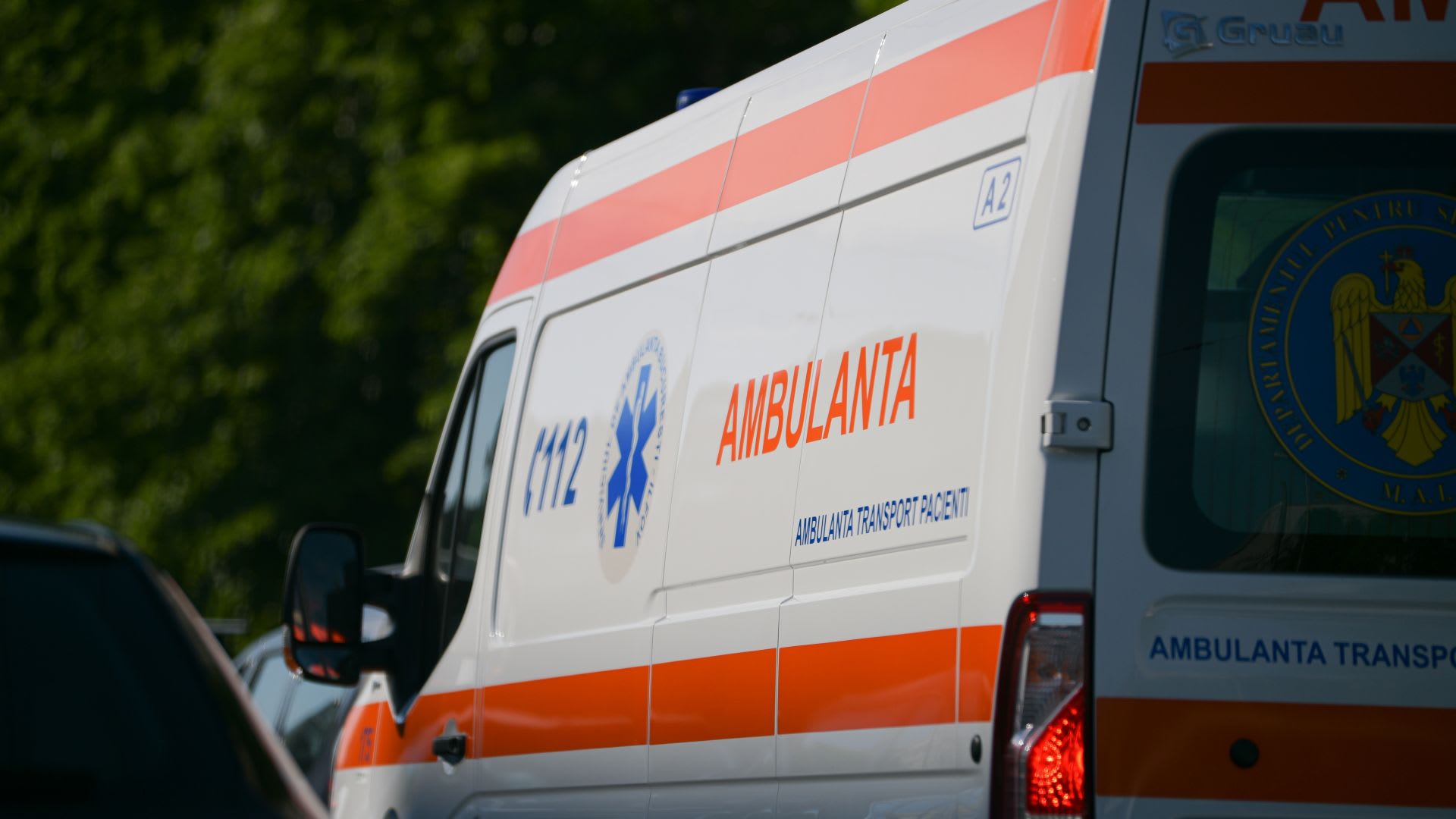 Mașini avariate în accident rutier în Curtișoara