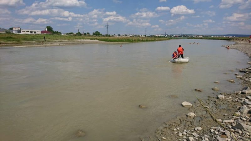 Căutări în râul Moldova