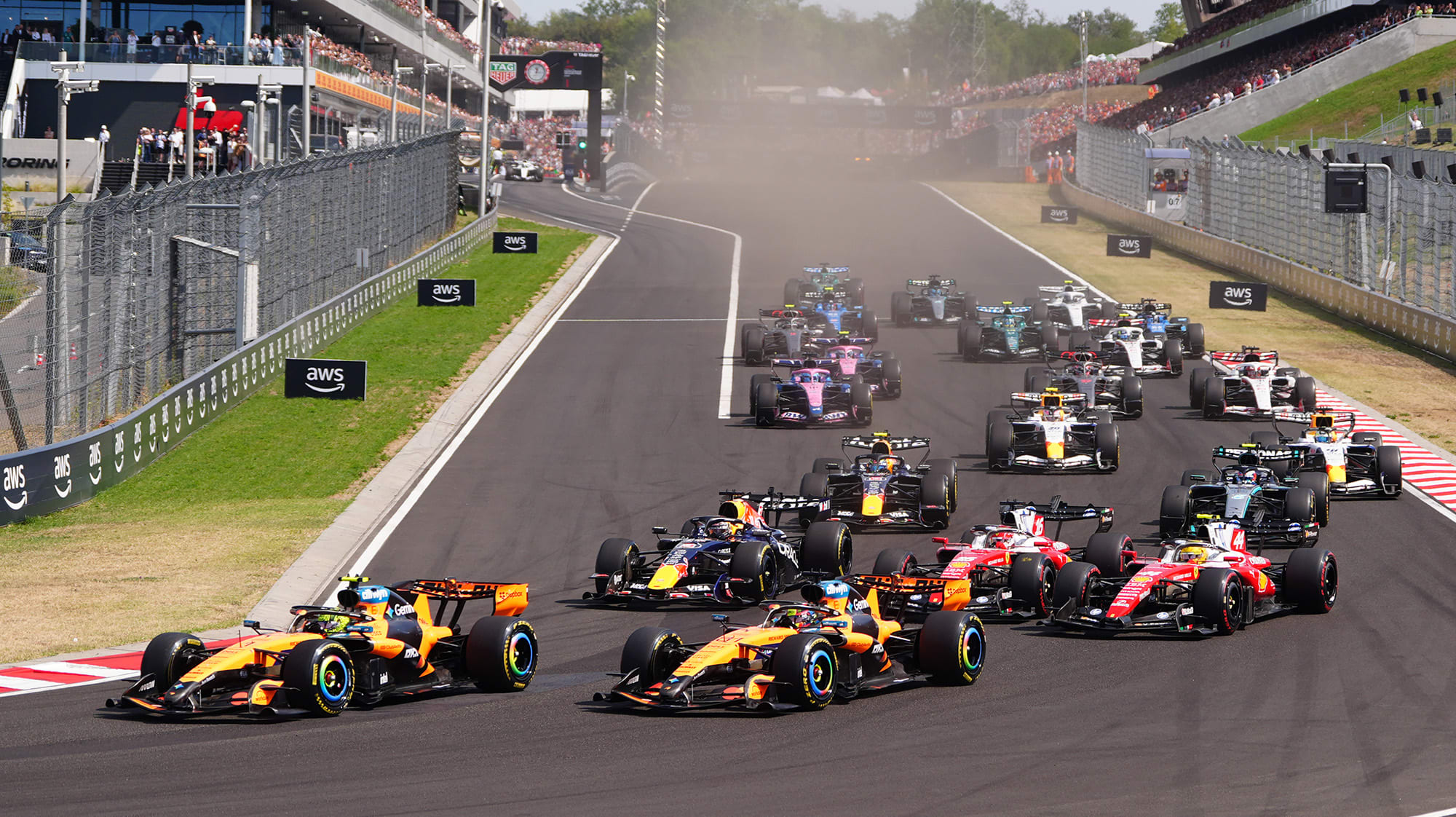 Lando Norris câștigând Marele Premiu de Formula 1 al Ungariei
