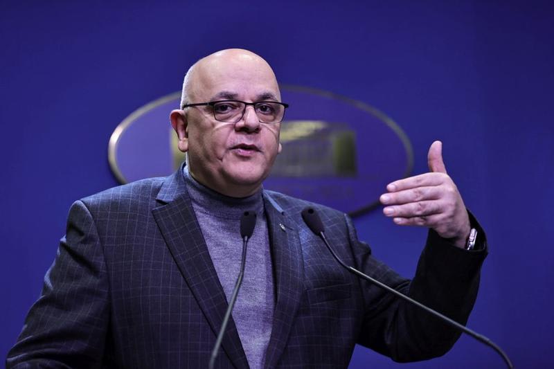 Raed Arafat la o conferință de presă
