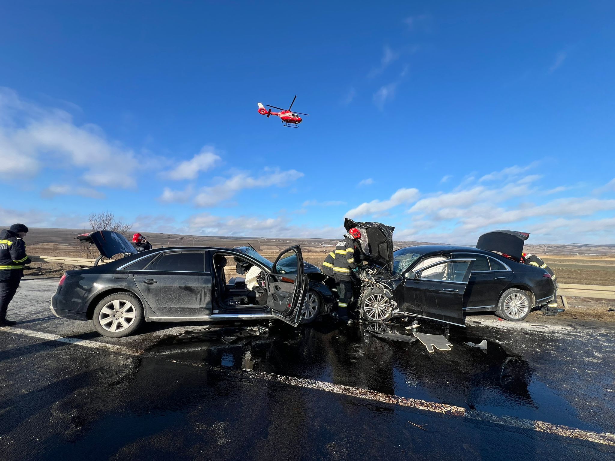 Mașină avariată după accident rutier grav în Oradea