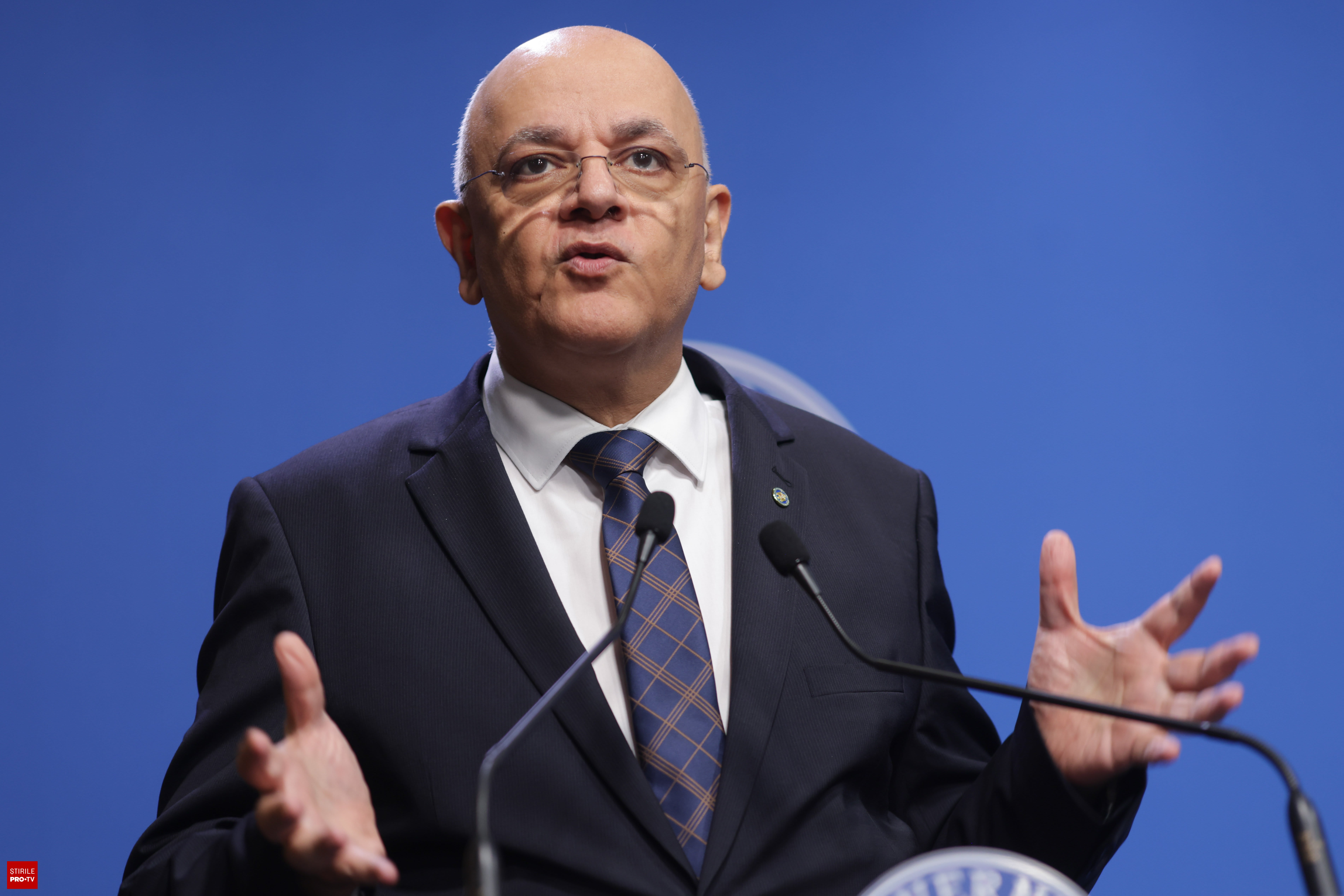Raed Arafat în conferință, acuzații de abuzuri în dosarul DSU Raed Arafat în conferință, acuzații de abuzuri în dosarul DSU