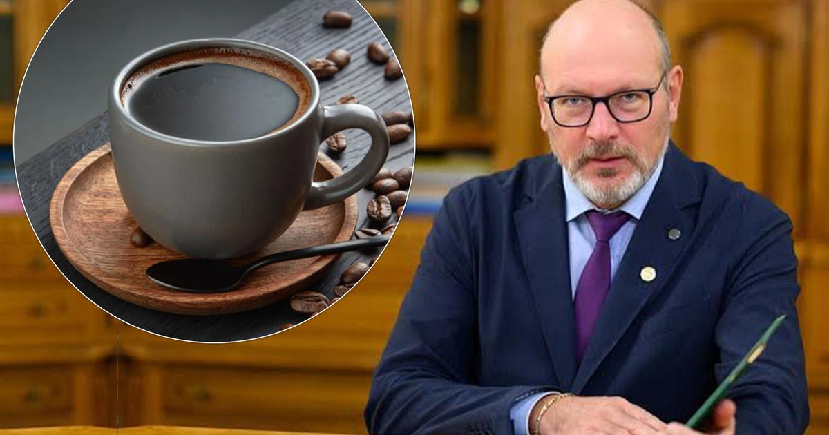 Cafenea cu oameni discutând