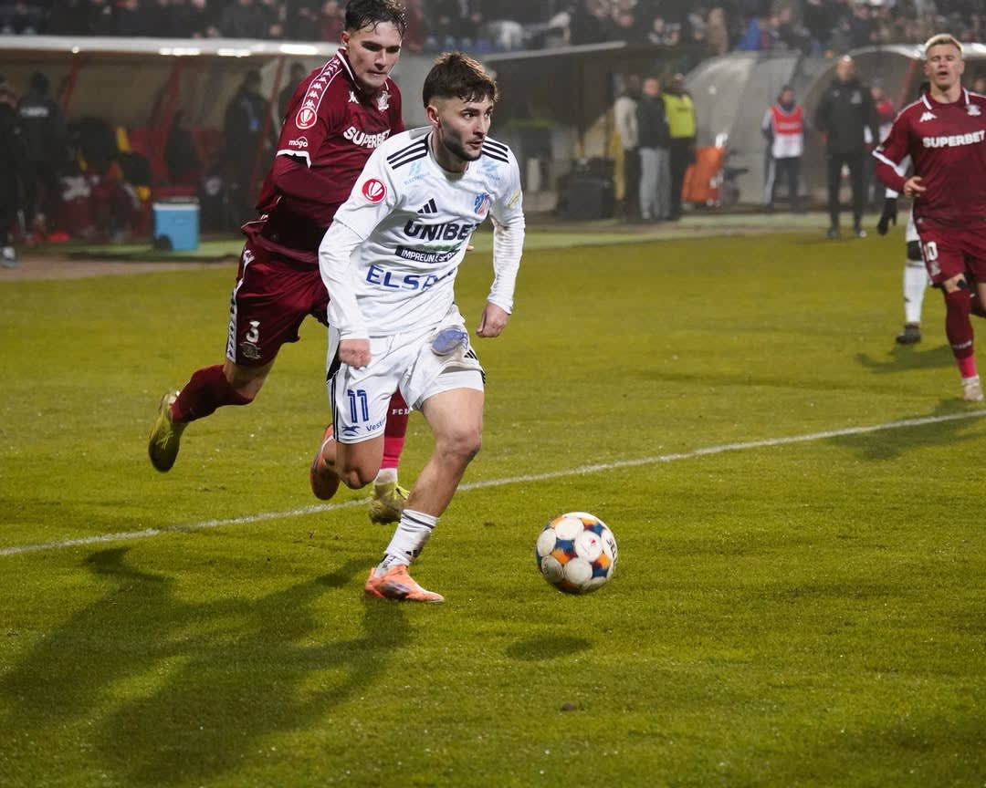FC Botoșani întâlnește Rapid în etapa a II-a a SuperLigii: Meciul se joacă de la ora 21:30