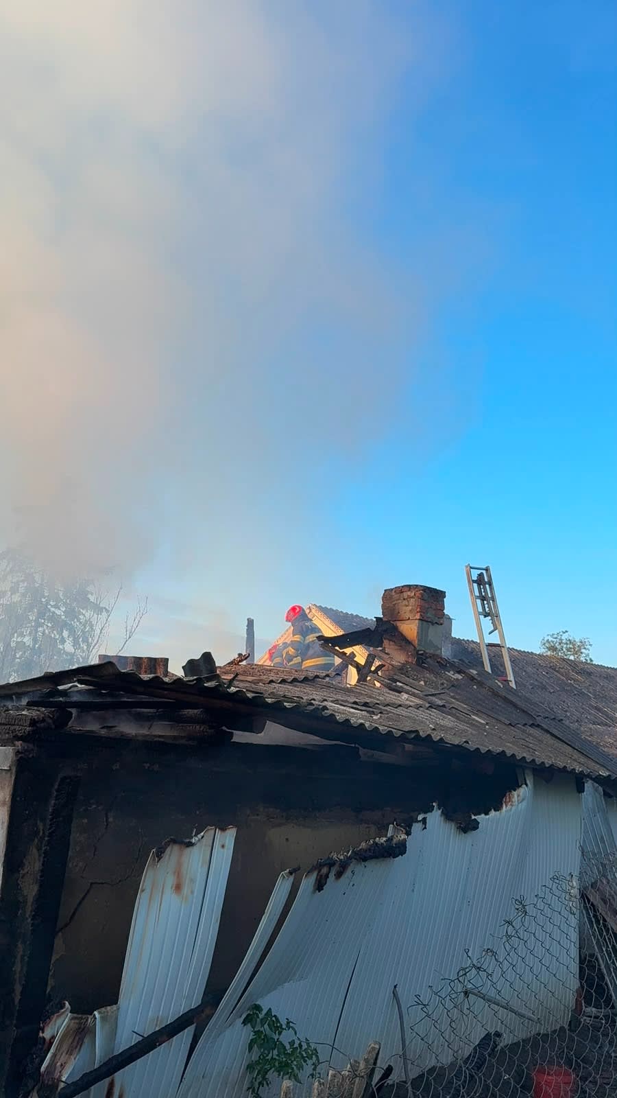 Incendiu la o gospodărie din Bunești