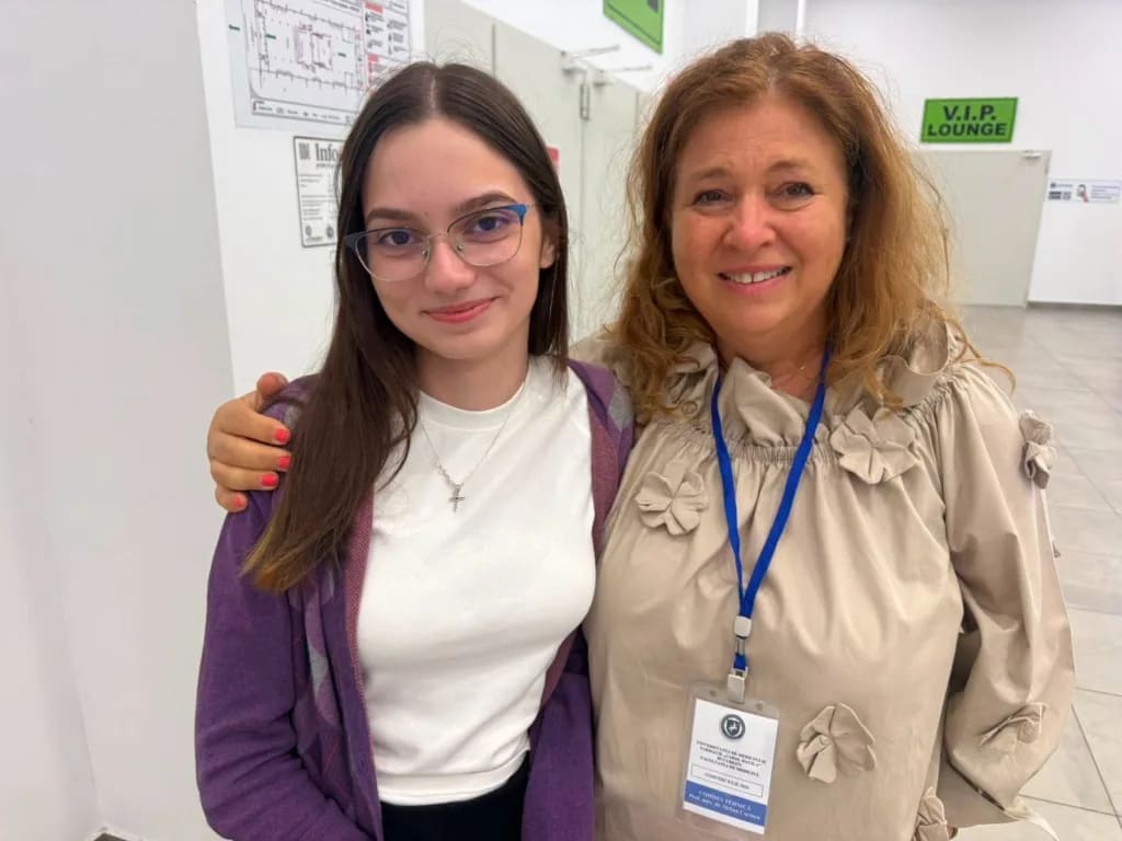 Ioana Cîmpeanu, tânără autoare și studentă la Medicină