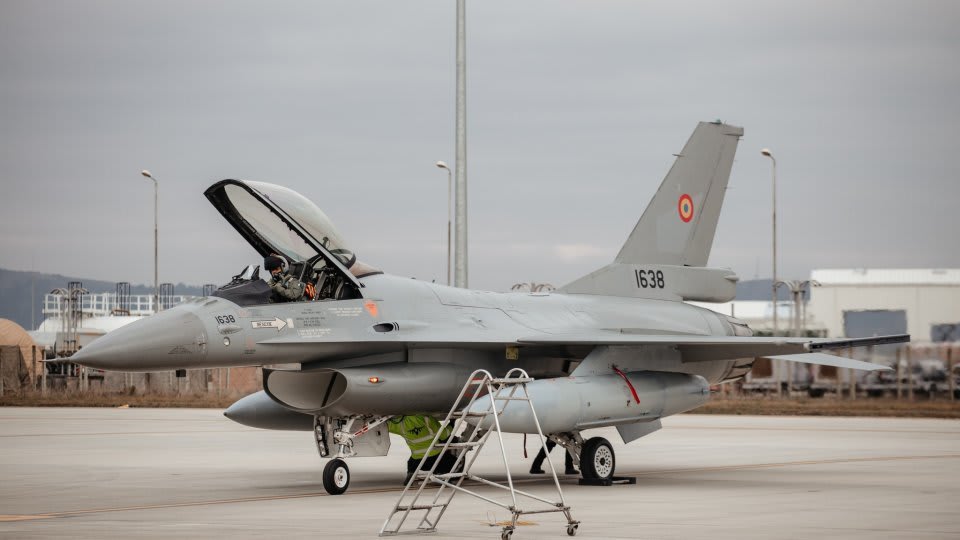 Pilot de F-16 în acțiune