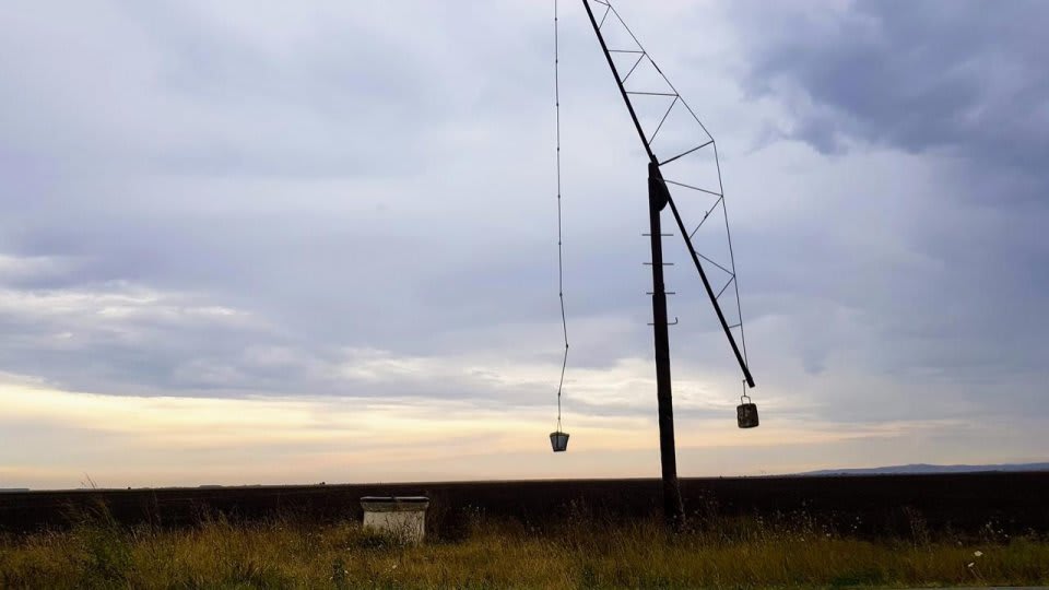 Fântână din mediul rural, apă contaminată, pericol sanitar