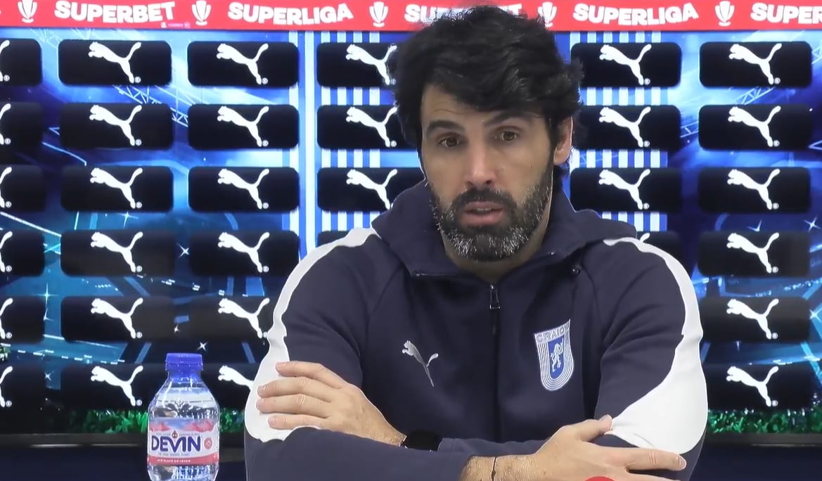 Emil Săndoi în conferință de presă, comentând meciul Craiova-Dinamo