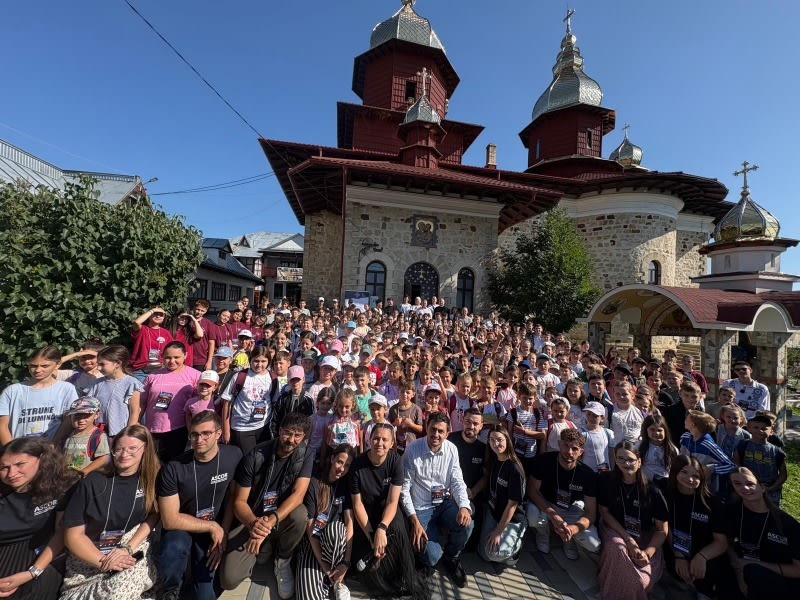 Tabără de creație la Filioara cu tineri participanți