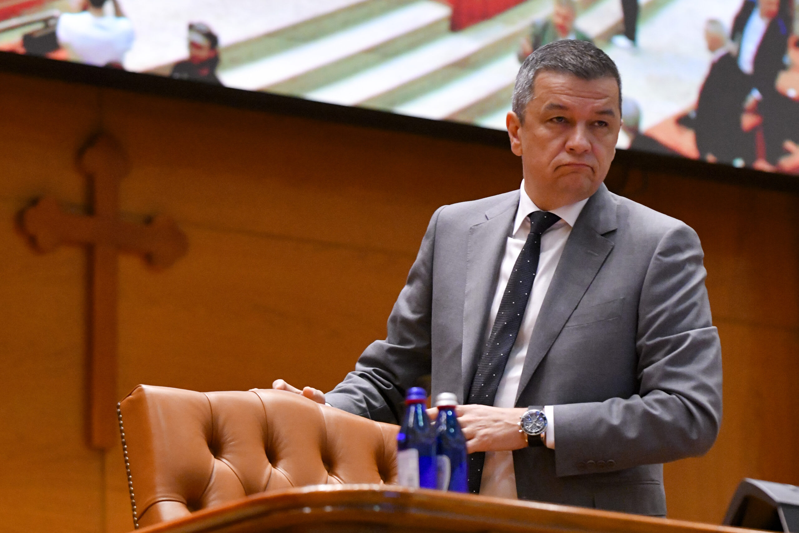 Grindeanu acuză PNL și USR de negocieri netransparente cu AUR