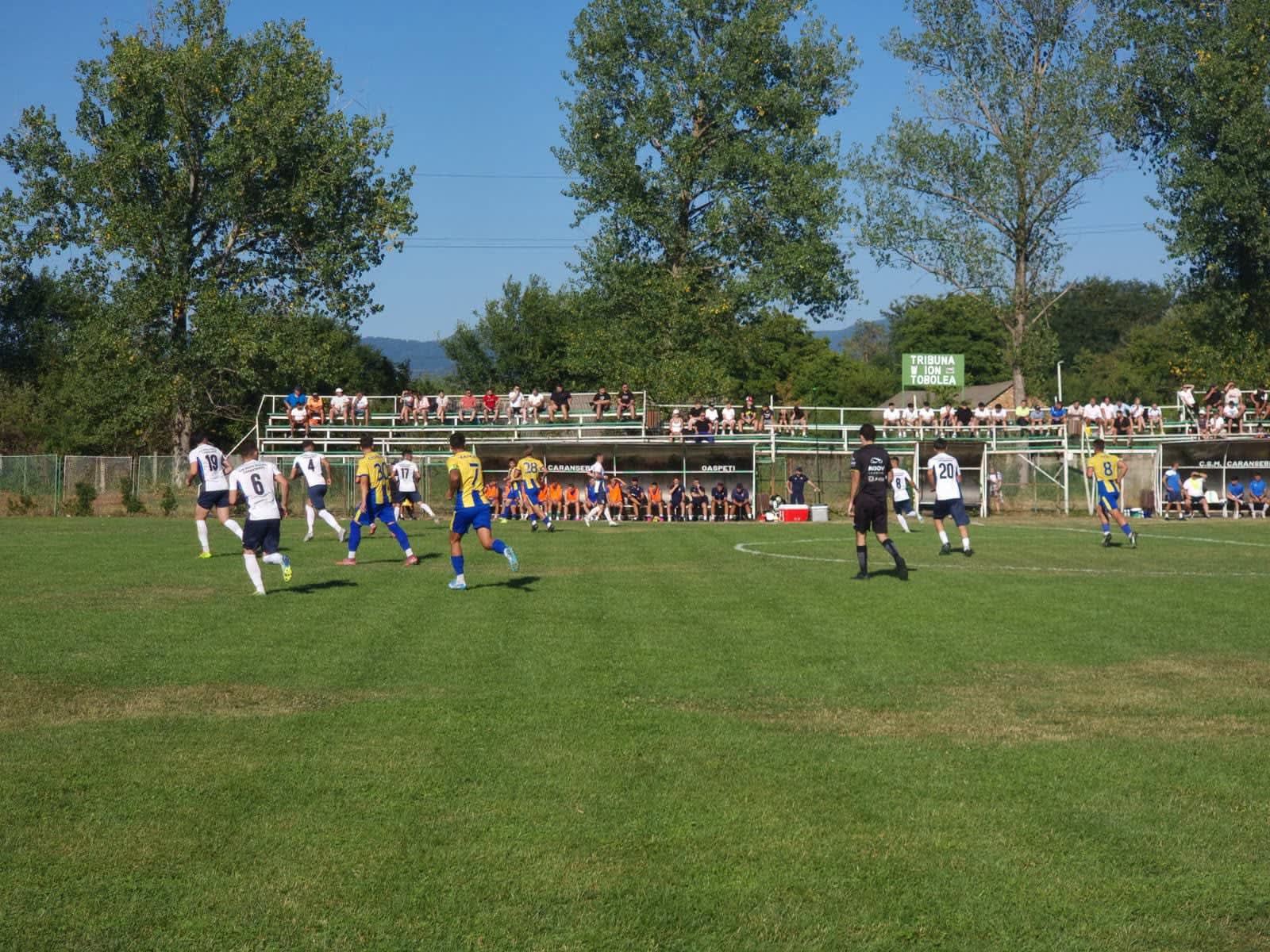 Fotbal echipe timișene în meci oficial