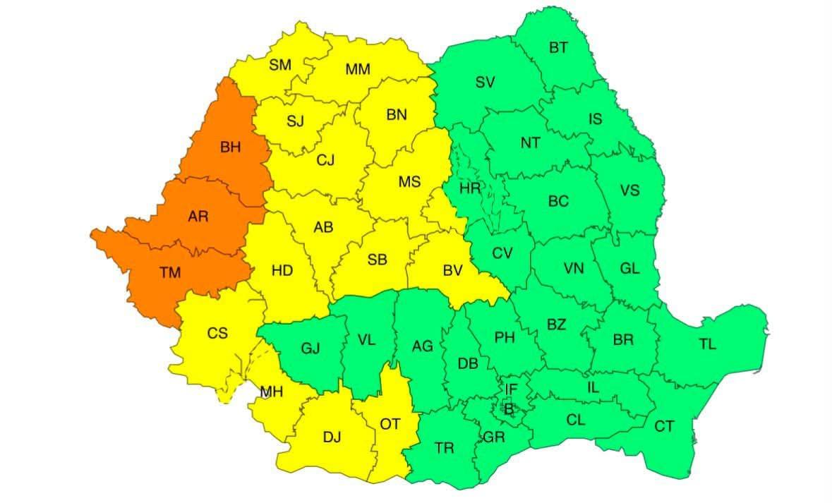 Termometru cu temperaturi ridicate, soare puternic, peisaj rural din Sălaj Termometru cu temperaturi ridicate, soare puternic, peisaj rural din Sălaj