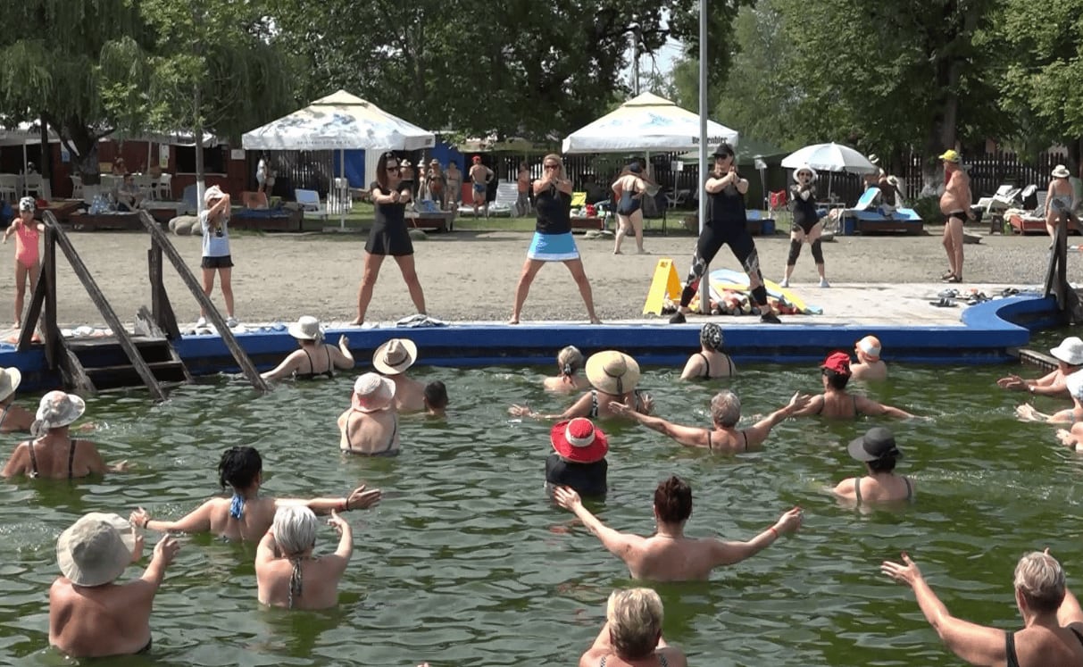 AquaGym revine la Ștrandul din Ideciu de Jos în această vară