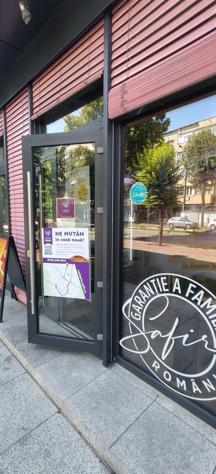 Rotiseria Familia SAFIR în Vaslui Rotiseria Familia SAFIR în Vaslui