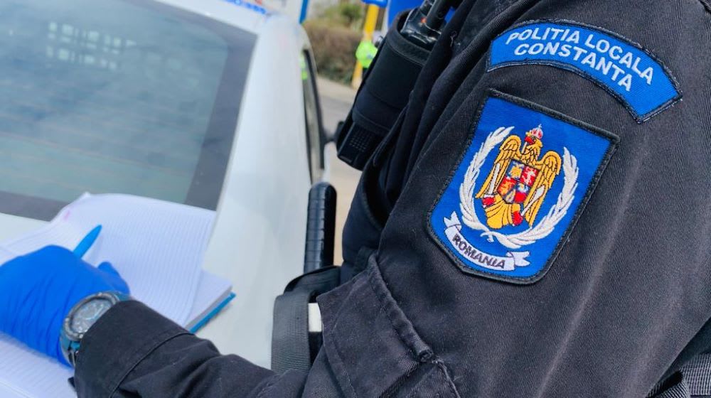 Polițiști locali în acțiune în Constanța, patrulând zone publice