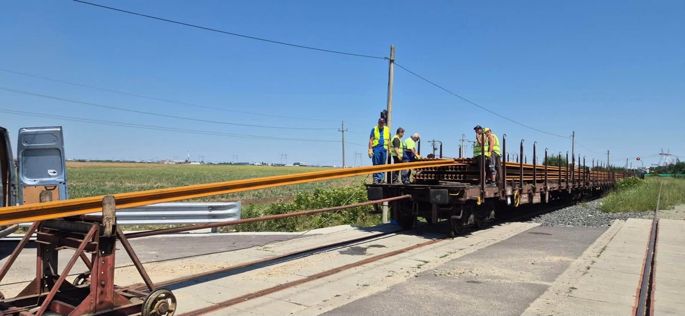 Lucrări de înlocuire a șinelor de metrou în tunelurile din București Lucrări de înlocuire a șinelor de metrou în tunelurile din București