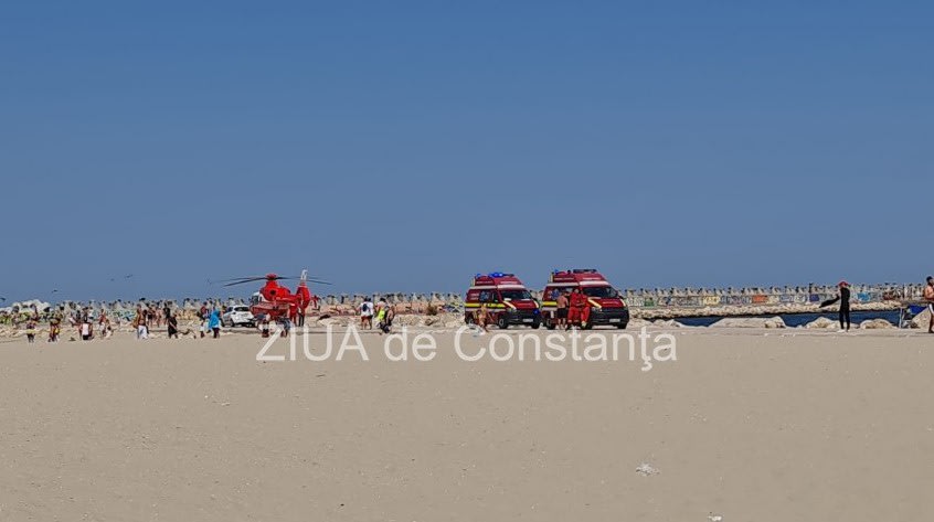 Salvatori ISU Dobrogea intervenind pe plaja Reyna din Constanța