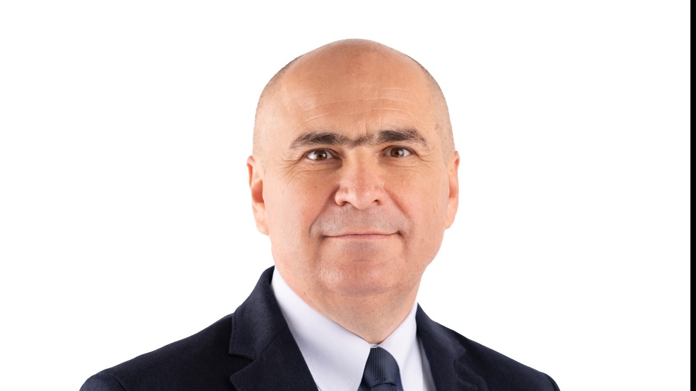 Ilie Bolojan la Palatul Victoria discutând despre economisirea energiei Ilie Bolojan la Palatul Victoria discutând despre economisirea energiei