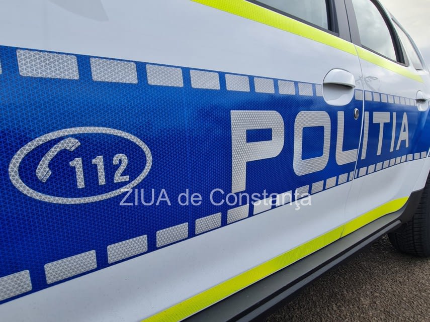 Polițiști rutieri în acțiune pe autostradă, control trafic rutier România