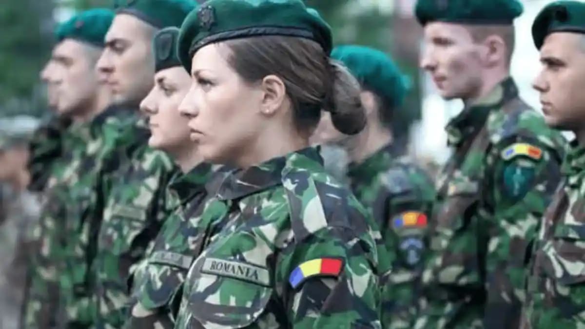 Care sunt gradele militare din Armata Română și ierarhia de la soldat la mareșal