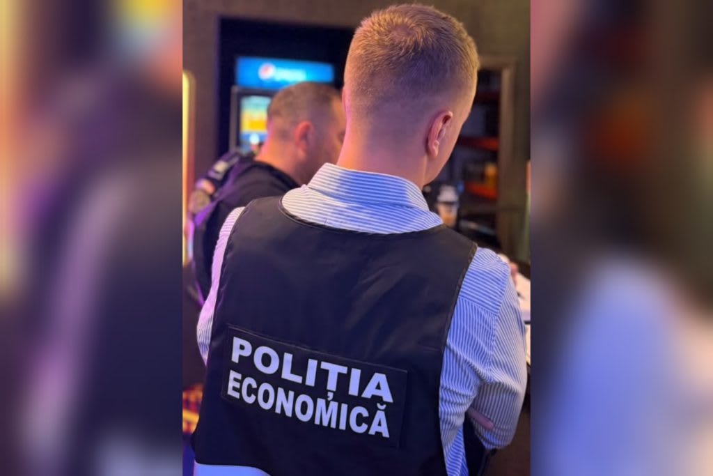 Poliția din Vâlcea a descoperit nereguli la firme, aplică amenzi și confiscă bani