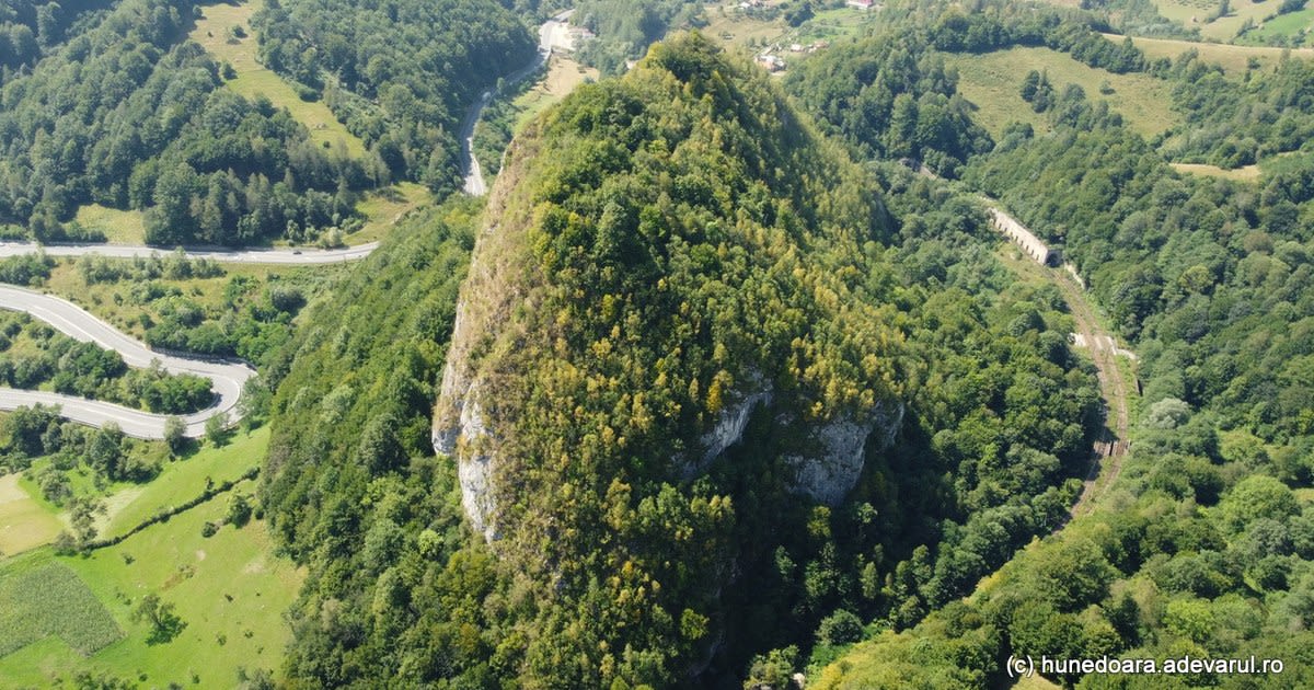 Cetatea dacică Bănița, redată turiștilor după decenii de izolare și risc