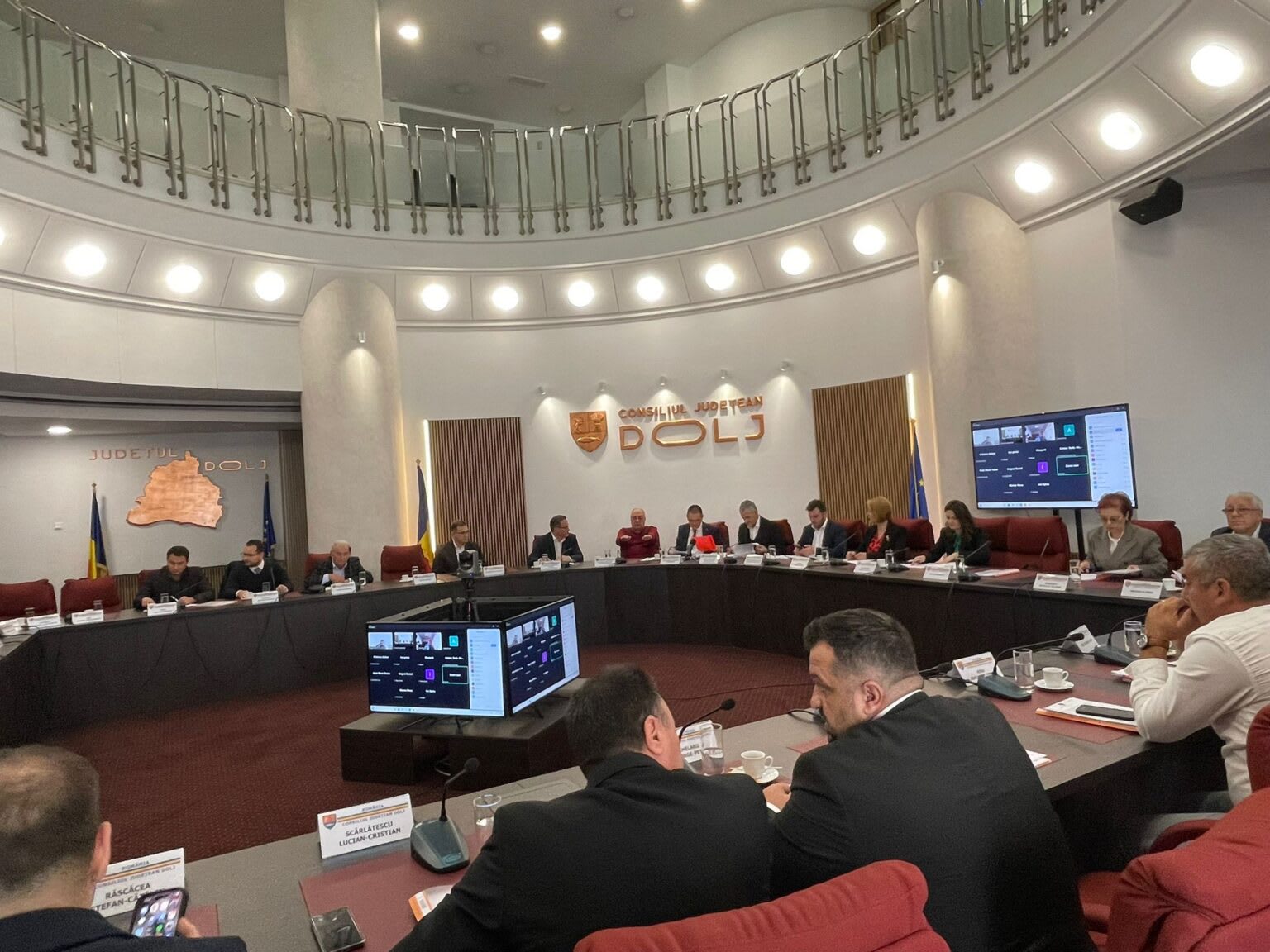 Elevi vizitând muzeul în cadrul proiectului EU la muzEU Elevi vizitând muzeul în cadrul proiectului EU la muzEU