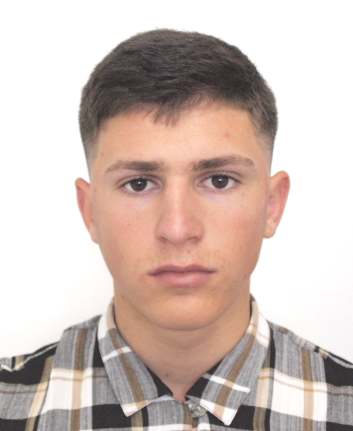 Polițiști căutând un tânăr dispărut în Dolj Polițiști căutând un tânăr dispărut în Dolj
