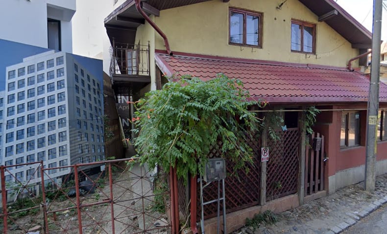 Casa afectată de demolări în Iași Casa afectată de demolări în Iași