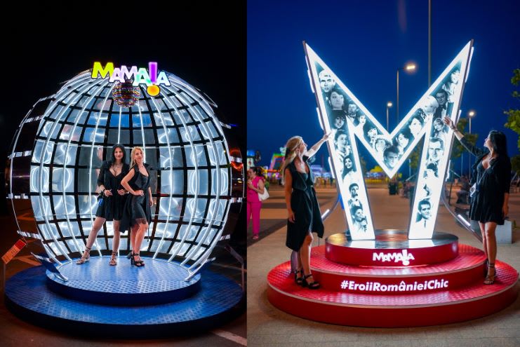 Turiști fotografiind la unul dintre noile puncte „instagramabile” din Mamaia