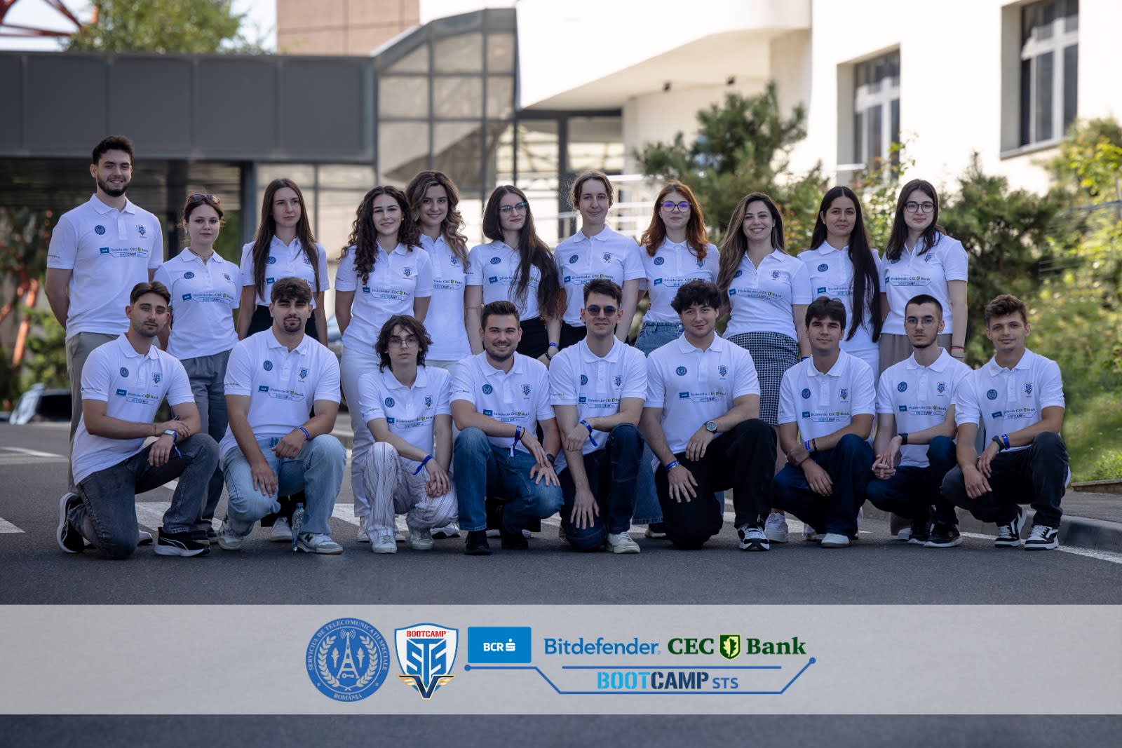 Studenți participând la Bootcamp STS 2026 Studenți participând la Bootcamp STS 2026