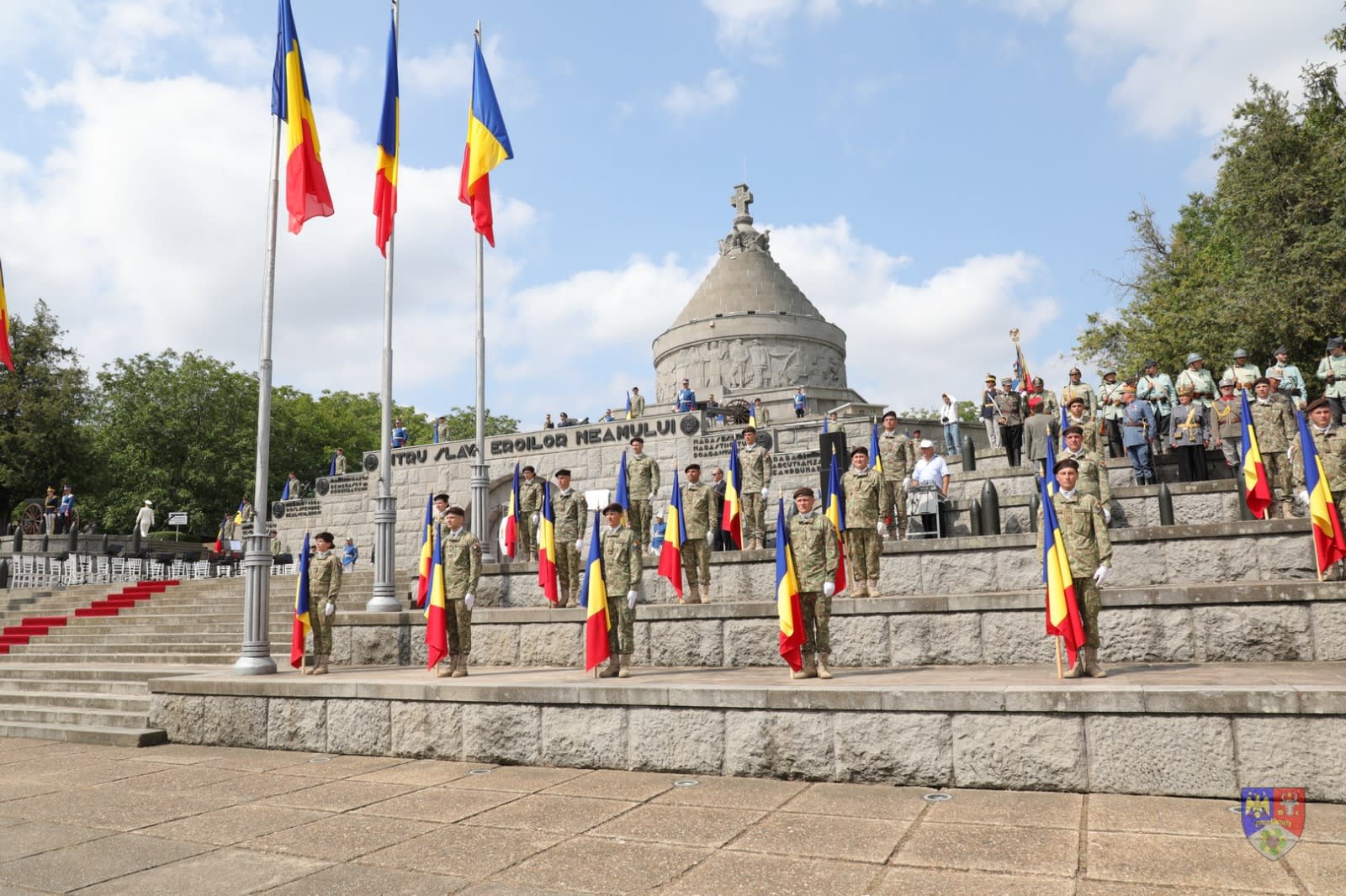 Ceremonie de comemorare a eroilor la Mausoleul din Mărășești Ceremonie de comemorare a eroilor la Mausoleul din Mărășești